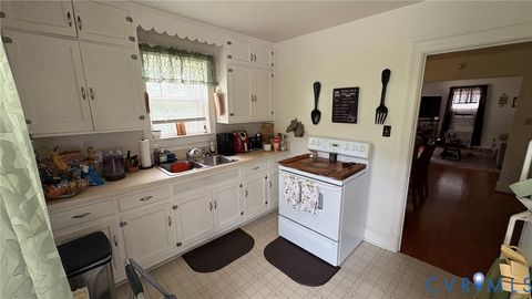 Tiny photo for 919 W Osborn Road, Farmville, VA 23901 (MLS # 2614135)