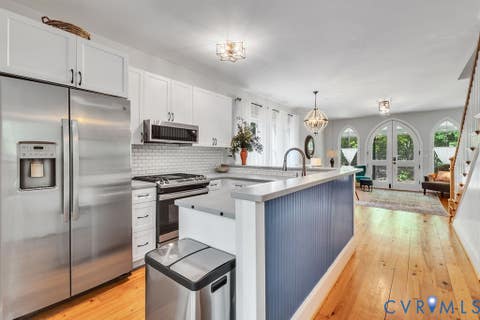 Tiny photo for 209 Broadway, Irvington, VA 22480 (MLS # 2616692)