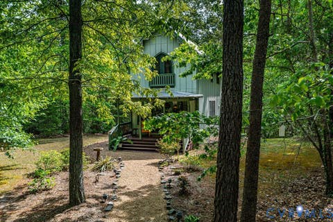 Tiny photo for 209 Broadway, Irvington, VA 22480 (MLS # 2616692)