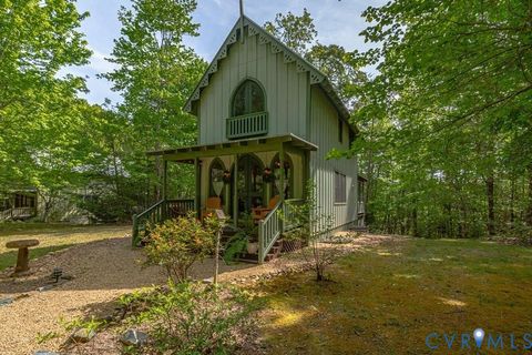 Tiny photo for 209 Broadway, Irvington, VA 22480 (MLS # 2616692)