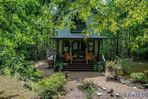Tiny photo for 209 Broadway, Irvington, VA 22480 (MLS # 2616692)