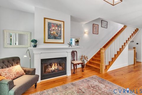 Tiny photo for 209 Broadway, Irvington, VA 22480 (MLS # 2616692)