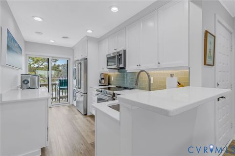 Tiny photo for 161 Beach Cove Drive Dr, White Stone, VA 22578 (MLS # 2604816)