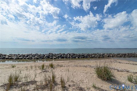 Tiny photo for 161 Beach Cove Drive Dr, White Stone, VA 22578 (MLS # 2604816)