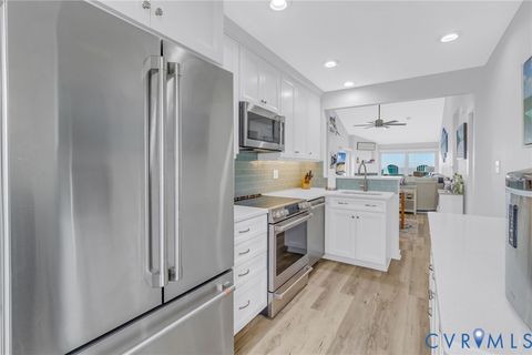 Tiny photo for 161 Beach Cove Drive Dr, White Stone, VA 22578 (MLS # 2604816)