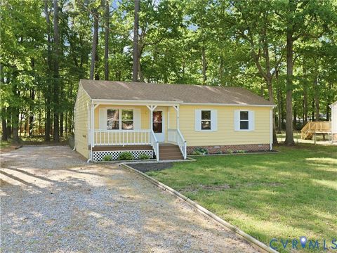 Photo of 19513 Julep Circle, South Chesterfield, VA 23834 (MLS # 2610710)