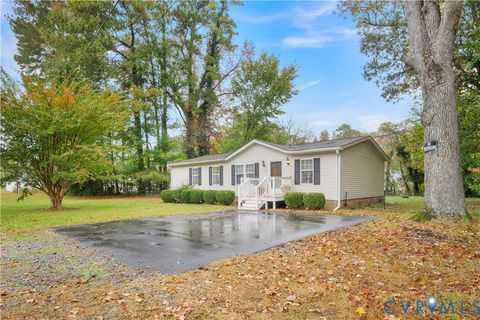 Photo of 160 Whiting Avenue, Williamsburg, VA 23185 (MLS # 2529388)