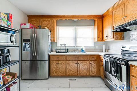 Tiny photo for 512 Lock Lane, Petersburg, VA 23805 (MLS # 2527478)