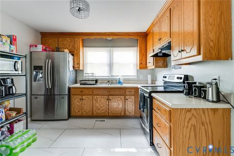 Tiny photo for 512 Lock Lane, Petersburg, VA 23805 (MLS # 2527478)