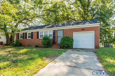 Tiny photo for 512 Lock Lane, Petersburg, VA 23805 (MLS # 2527478)