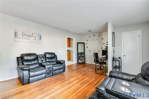 Tiny photo for 512 Lock Lane, Petersburg, VA 23805 (MLS # 2527478)