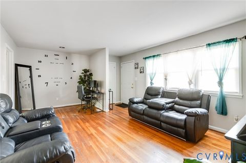Tiny photo for 512 Lock Lane, Petersburg, VA 23805 (MLS # 2527478)
