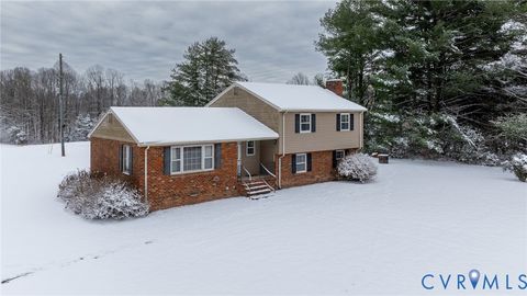 Photo of 10580 Cross County Road, Mineral, VA 23117 (MLS # 2532932)