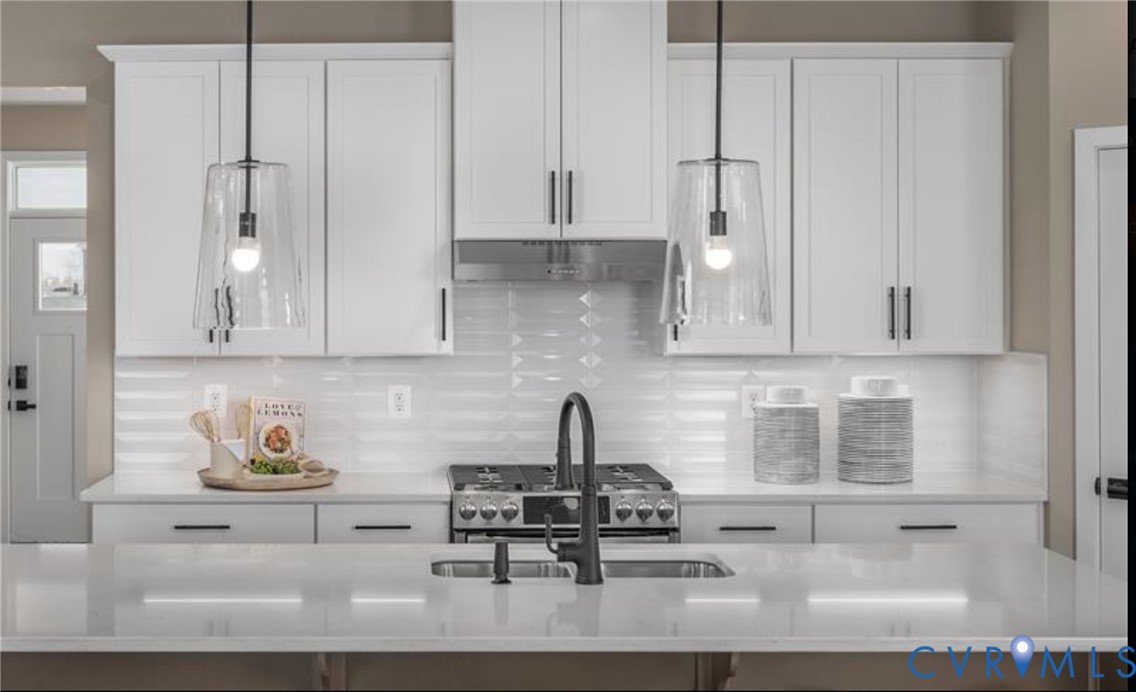 12000 Buckrudy Terrace