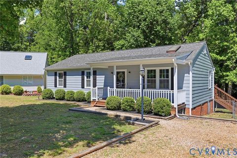 Tiny photo for 15707 Roland View Drive, Chester, VA 23831 (MLS # 2611847)