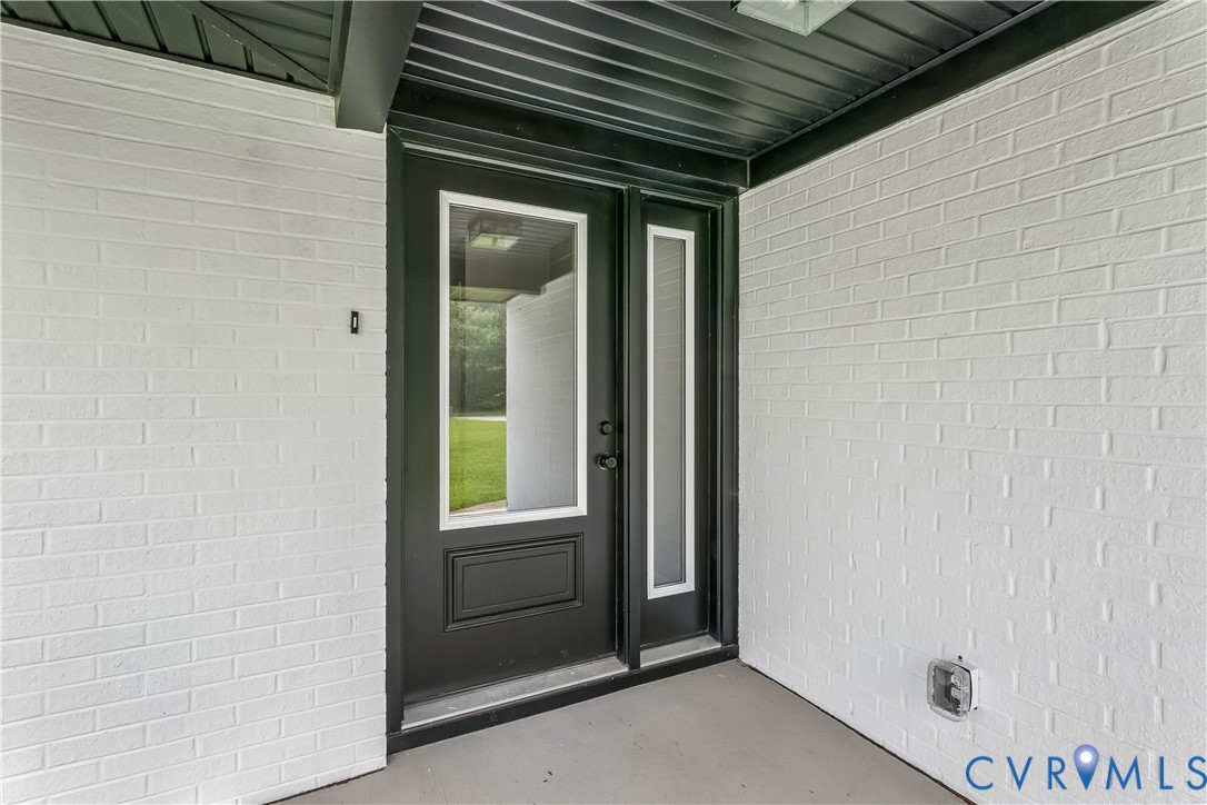 4450 Rochambeau Drive