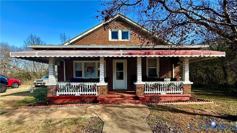 Photo of 1347 N Main Street, Chase City, VA 23924 (MLS # 2533185)