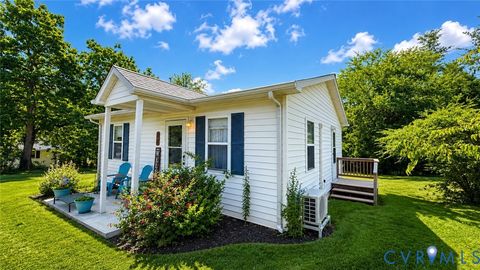 Tiny photo for 32 Northside Avenue, Pamplin, VA 23958 (MLS # 2618530)
