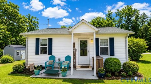 Tiny photo for 32 Northside Avenue, Pamplin, VA 23958 (MLS # 2618530)