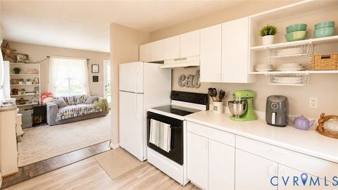 Tiny photo for 32 Northside Avenue, Pamplin, VA 23958 (MLS # 2618530)