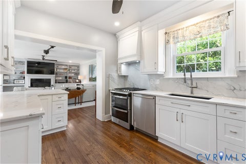 Tiny photo for 800 Henri Road, Richmond, VA 23226 (MLS # 2624708)