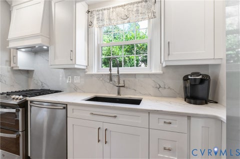 Tiny photo for 800 Henri Road, Richmond, VA 23226 (MLS # 2624708)