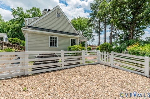 Tiny photo for 800 Henri Road, Richmond, VA 23226 (MLS # 2624708)