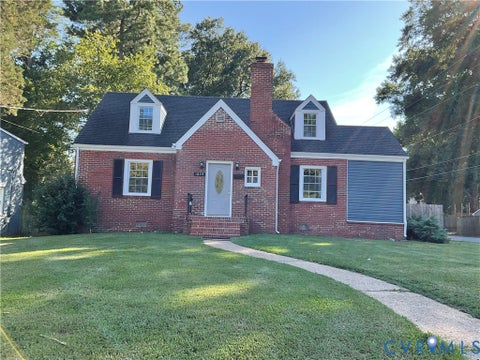 Photo of 1874 Sherwood Road, Petersburg, VA 23805 (MLS # 2626578)