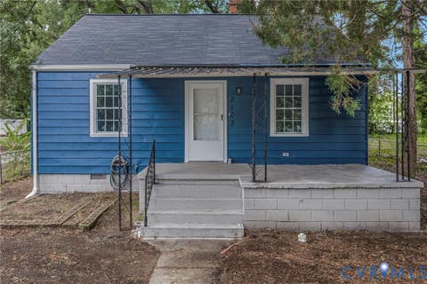 Photo of 2103 Richmond Avenue, Petersburg, VA 23803 (MLS # 2620331)