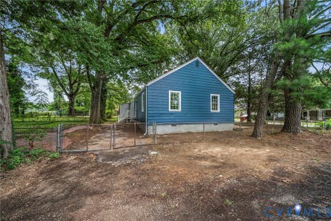 Tiny photo for 2103 Richmond Avenue, Petersburg, VA 23803 (MLS # 2620331)