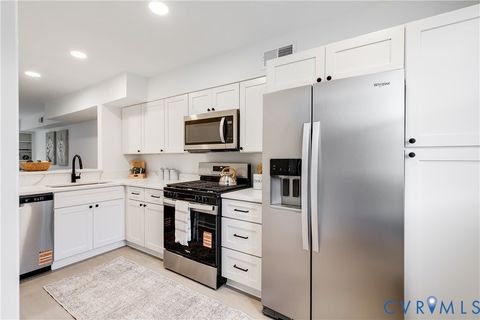 Tiny photo for 305 N Hamilton Street #G, Richmond, VA 23221 (MLS # 2528411)