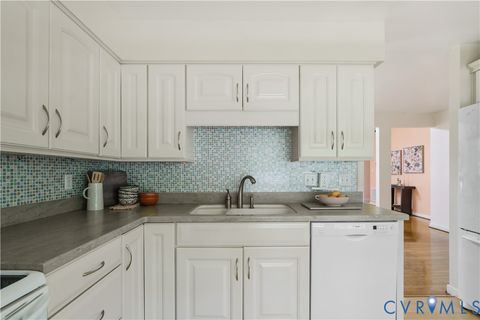 Tiny photo for 8704 Eagle Run Court, North Chesterfield, VA 23236 (MLS # 2610255)