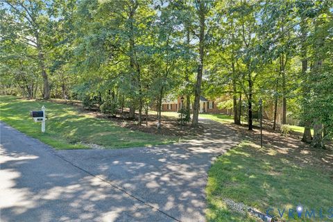 Tiny photo for 77 Gloucester Court, Troutville, VA 24175 (MLS # 2608527)
