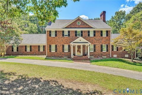 Photo of 77 Gloucester Court, Troutville, VA 24175 (MLS # 2608527)