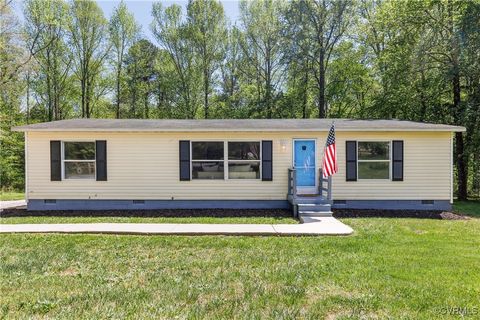 10610 Winchester Drive Amelia VA 23002