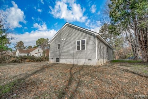 A home in Louisa