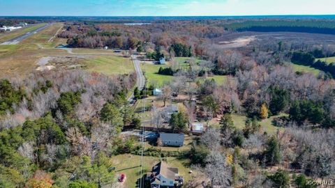 A home in Louisa