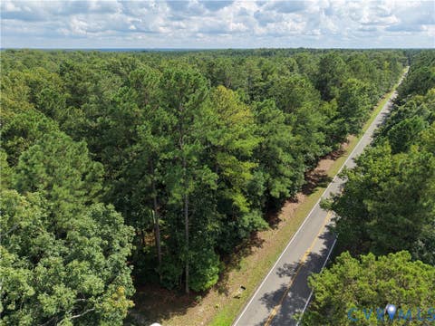 Photo of 14371 N Ivey Mill Road, Chesterfield, VA 23838 (MLS # 2622960)