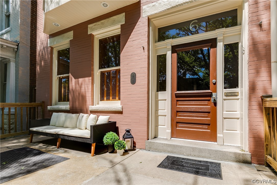 Photo 2 of 43 of 6 N Rowland Street house