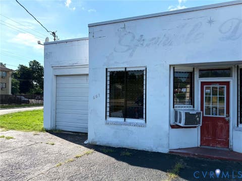 Tiny photo for 601 E Wythe Street, Petersburg, VA 23803 (MLS # 2621553)