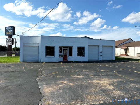 Photo of 601 E Wythe Street, Petersburg, VA 23803 (MLS # 2621553)