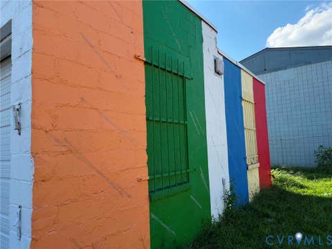 Tiny photo for 601 E Wythe Street, Petersburg, VA 23803 (MLS # 2621553)