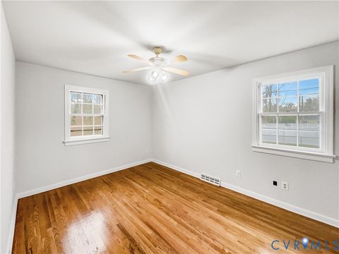 Tiny photo for 4907 Edgefield Circle, Richmond, VA 23227 (MLS # 2600385)