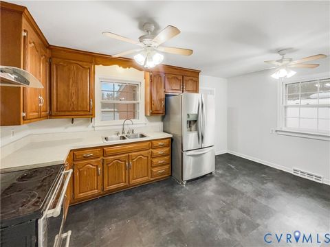 Tiny photo for 4907 Edgefield Circle, Richmond, VA 23227 (MLS # 2600385)
