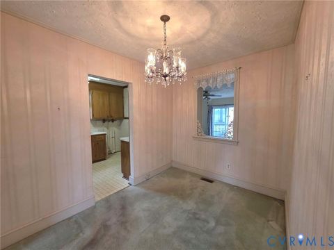 Tiny photo for 402 Stuart Avenue, Colonial Heights, VA 23834 (MLS # 2533789)