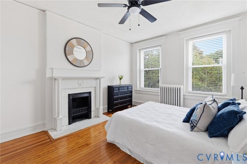 Tiny photo for 2425 W Main Street, Richmond, VA 23220 (MLS # 2619829)