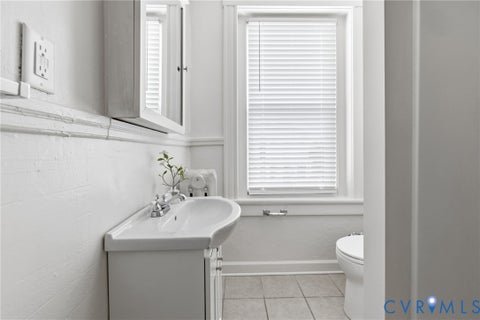 Tiny photo for 2425 W Main Street, Richmond, VA 23220 (MLS # 2619829)