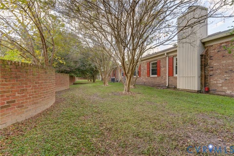 Tiny photo for 10 Trotter Mill Close #10, Ashland, VA 23005 (MLS # 2628040)