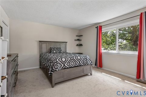 Tiny photo for 588 Windjammer Crescent, Newport News, VA 23602 (MLS # 2614416)