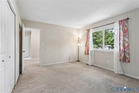 Tiny photo for 588 Windjammer Crescent, Newport News, VA 23602 (MLS # 2614416)